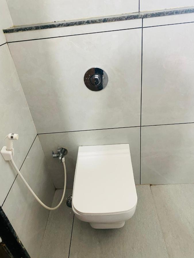Hotel Sai Ssl Shirdi Esterno foto